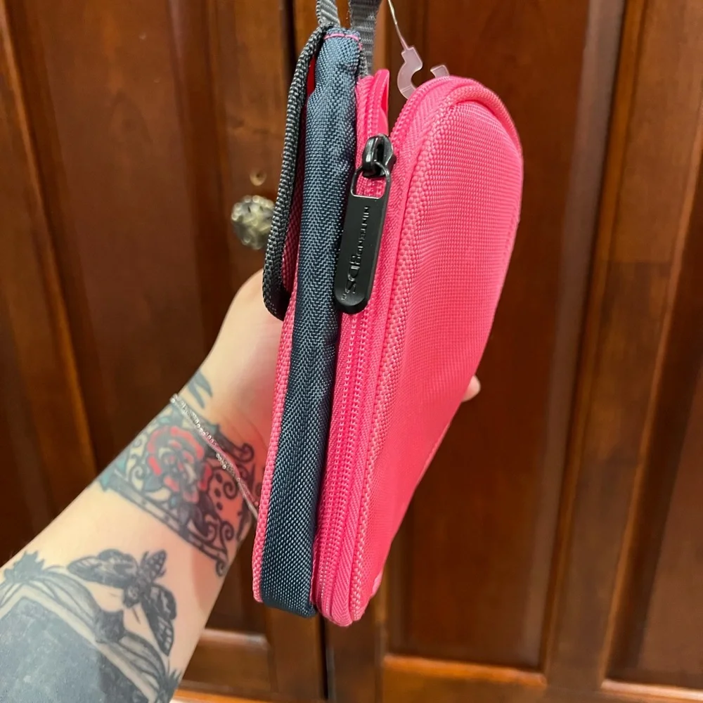 Vintage Nintendo Pink Pouch Carrying Case